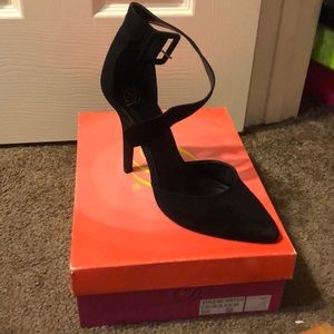 Black Heels With Ankle Strap Closed Toe 